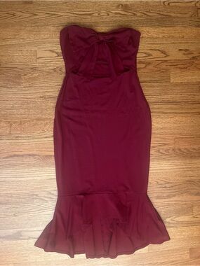 Vici Strapless Bow-Front Burgundy Mermaid Hem Dress